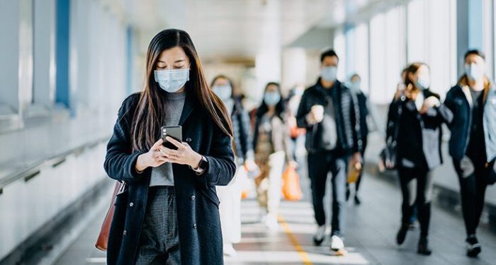 Should I wear the mask after getting the COVID- 19 vaccine?