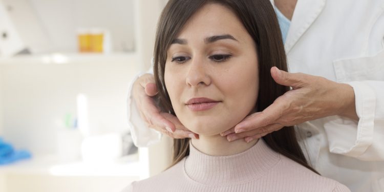 Early signs of a thyroid disorder