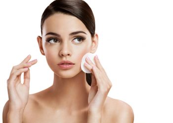 The most important tips for treating acne from the inside and outside