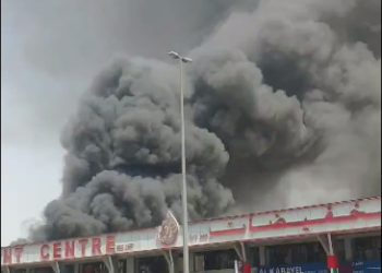 Massive fire breaks out in a plastic material warehouse in Deira