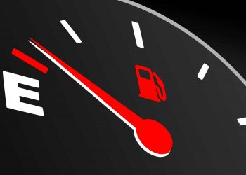 5 reasons why driving with an almost empty tank is bad for your vehicle