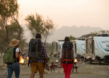 5 Best Places To Road Trip In The UAE