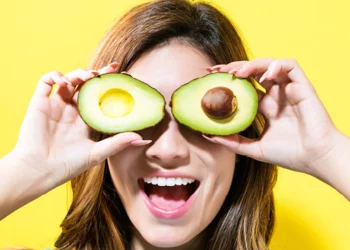 The Benefits of Avocado Oil in Skin and Hair Care