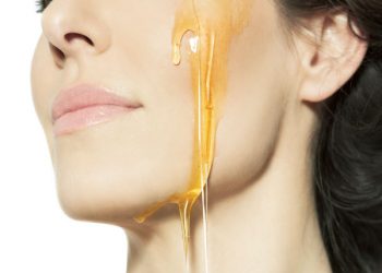 Benefits of Honey in skincare routines